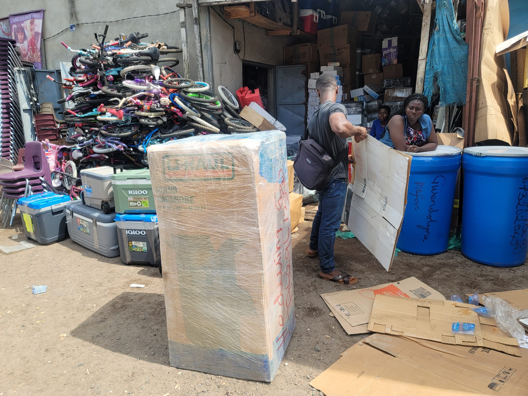 american-cameroon-shipping-center (1)