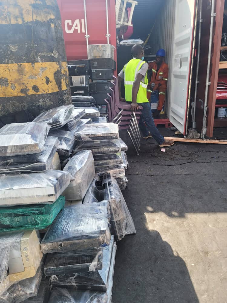 american-cameroon-shipping-center (4)